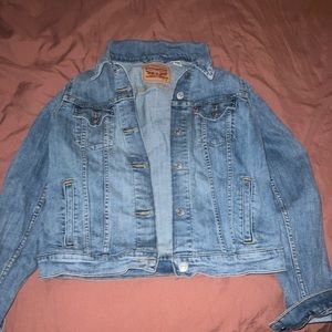 Levi’s Jean Jacket- Women’s Medium